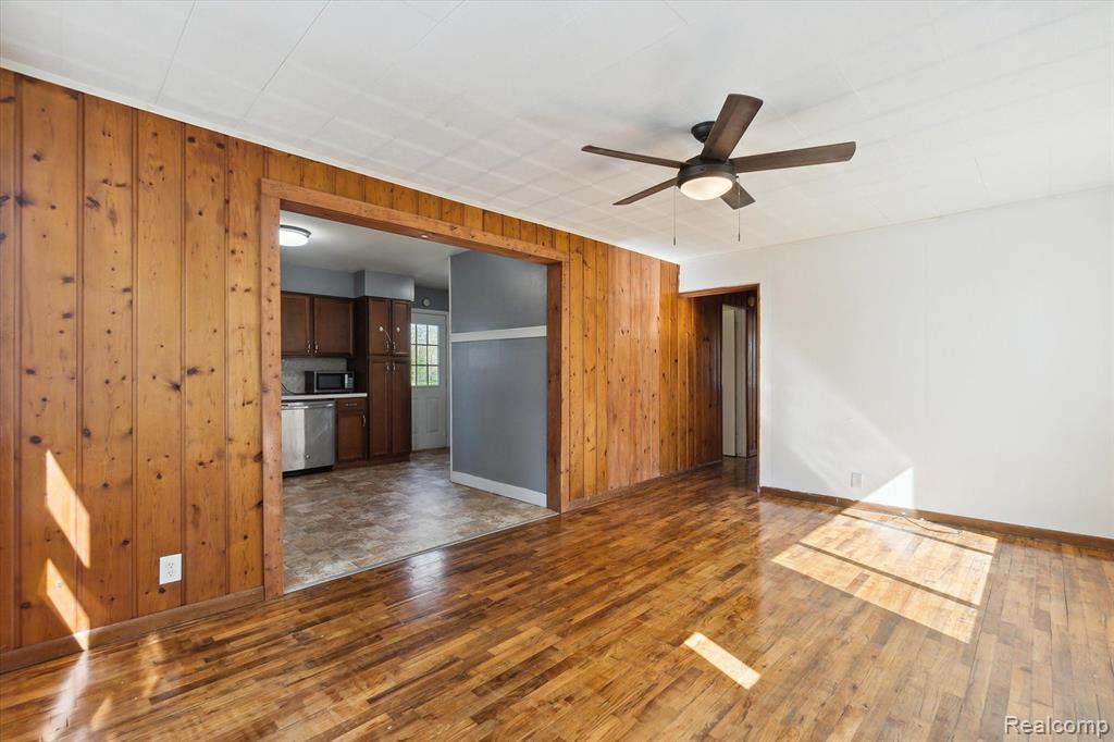 5407 Country Lane, Flint, MI 48506 — Photo 7