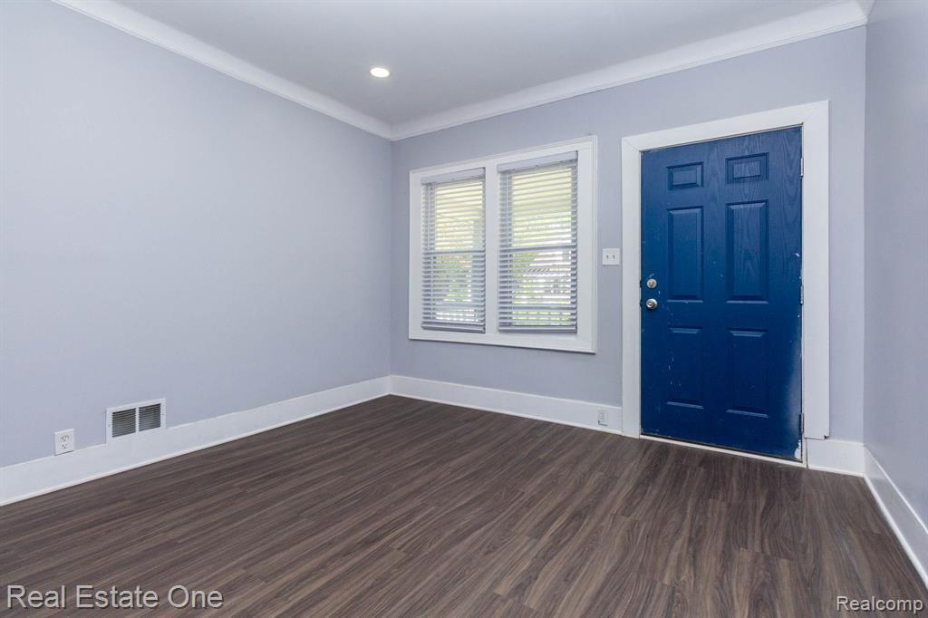 17172 Waltham Street, Detroit, MI 48205 — Photo 8