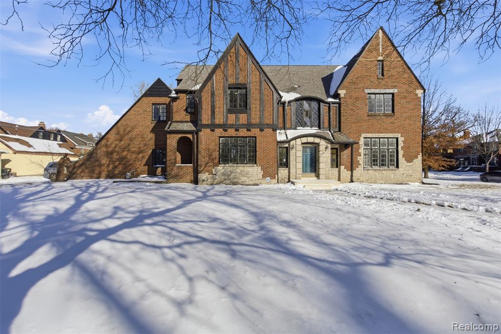 9500 La Salle Boulevard, Detroit, MI 48206 — front exterior