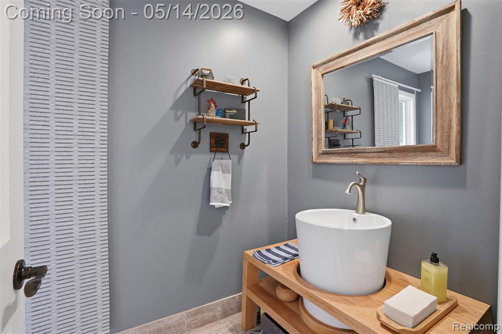 2846 Duana Drive, Milford, MI 48380 — Photo 24