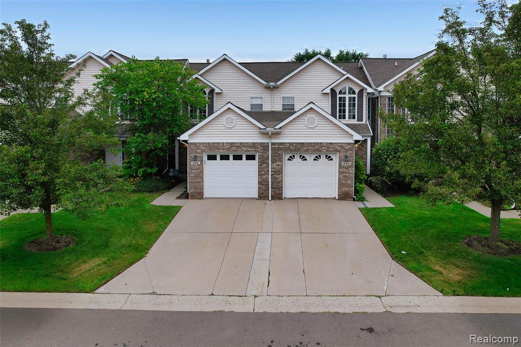 834 Natures Cove Court, Wixom, MI
