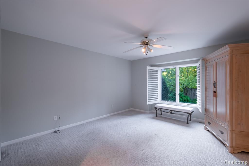 6412 Pinebrook Lane, Burton, MI 48509 — Photo 14