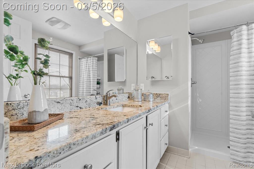 20237 Southampton Drive, Livonia, MI, 48152