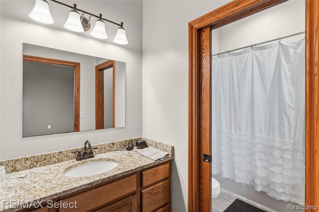 6451 N Elms Road, Flushing, MI 48433 — Photo 36