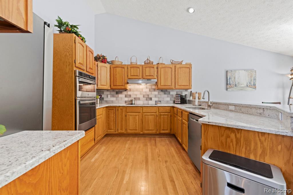 6687 Ridgeview Drive, Clarkston, MI — Photo 21