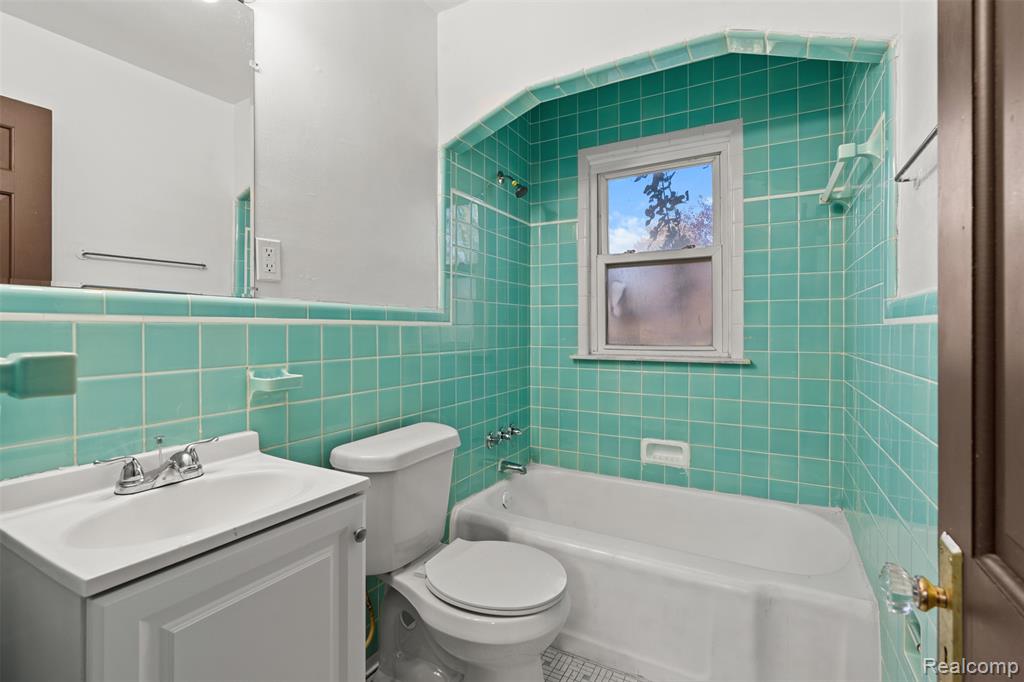 4845 University Place, Detroit, MI 48224 — Photo 15