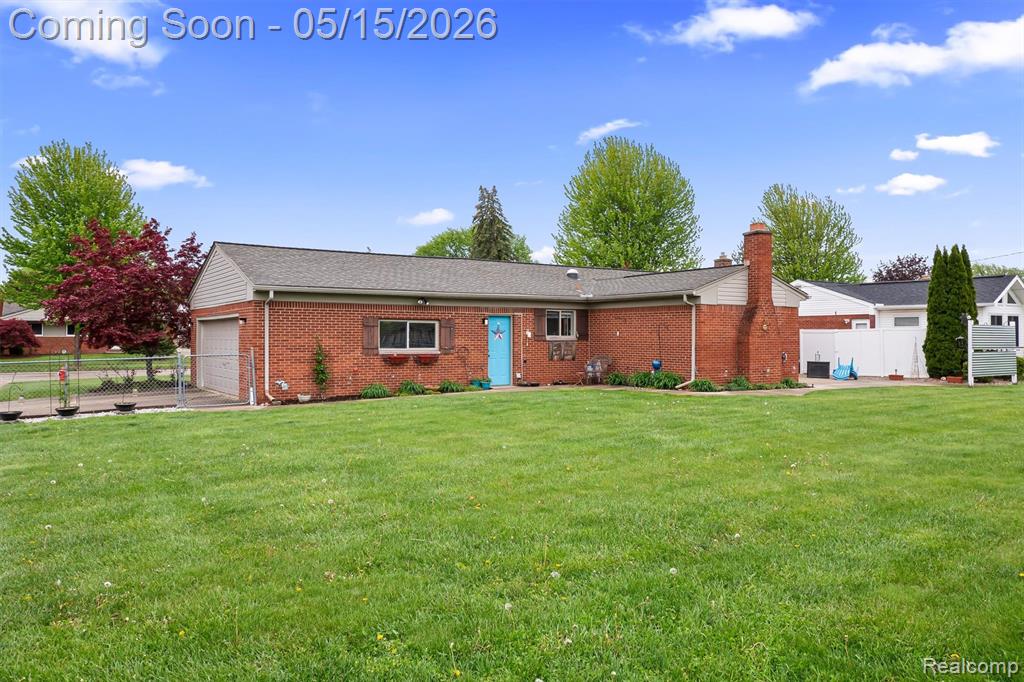40769 Flagstaff Drive, Sterling Heights, MI 48313 — Photo 32
