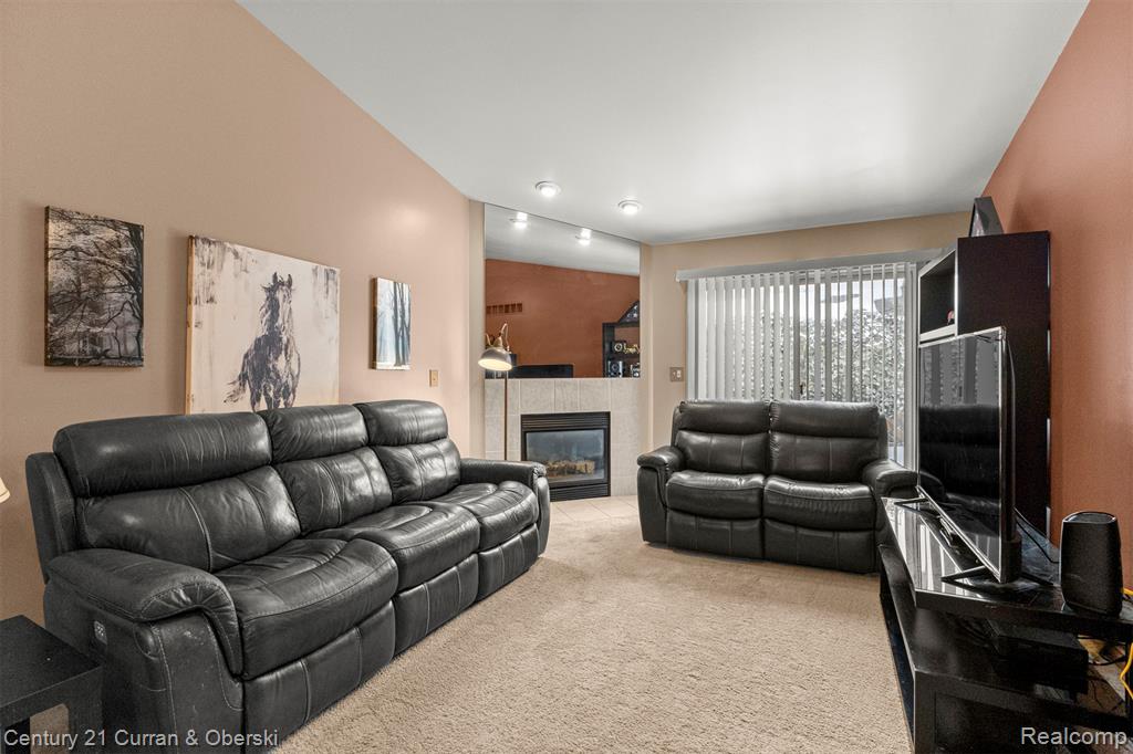 17308 S Lucille Circle, New Boston, MI 48164 — Photo 9