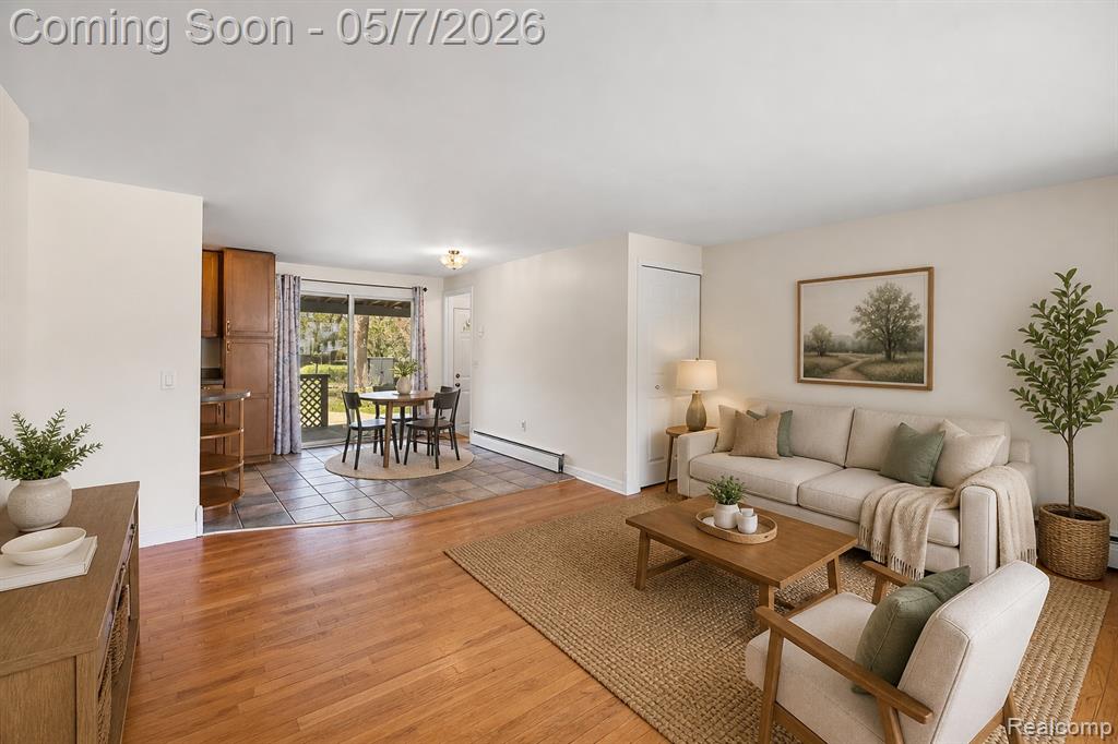 2795 Woodbury Street, Walled Lake, MI 48390 — Photo 4
