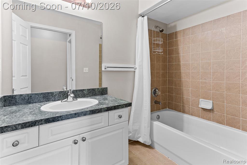 3553 Oakmonte Boulevard, Rochester, MI 48306 — Photo 18