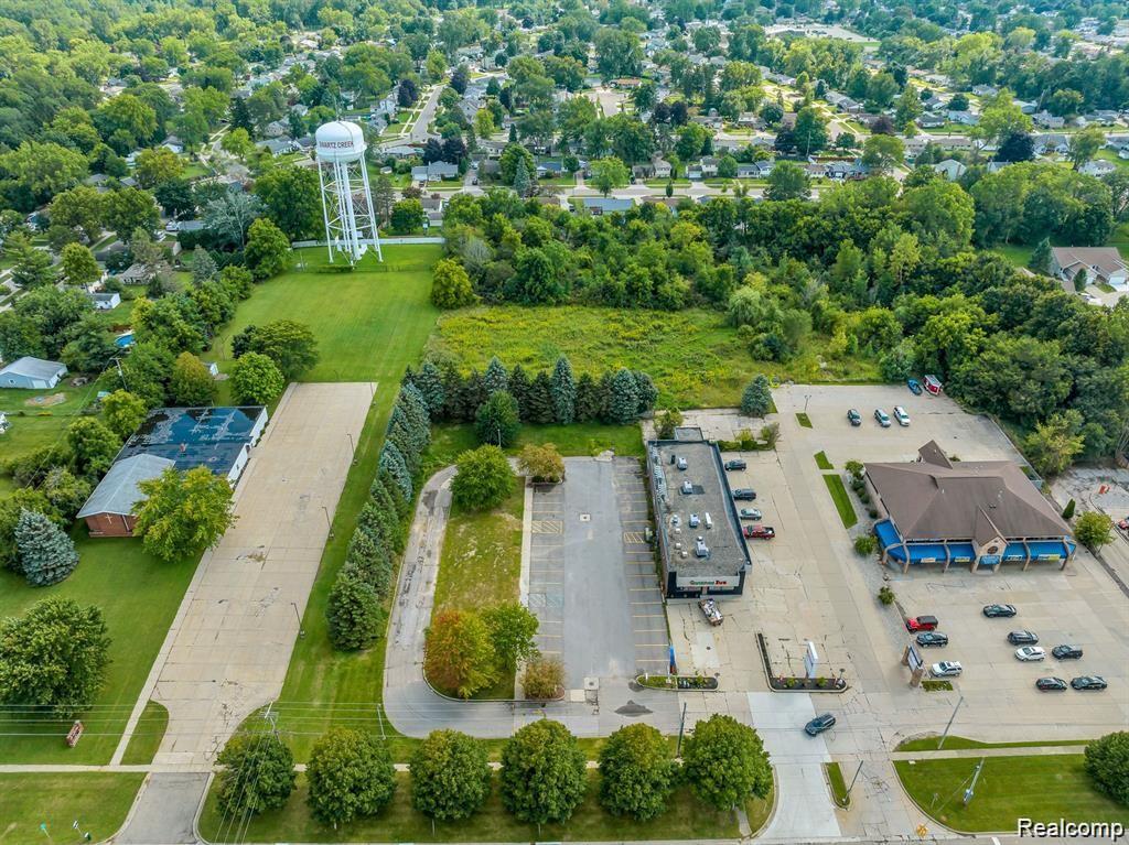 8541 Miller Road, Swartz Creek, MI 48473 — front exterior