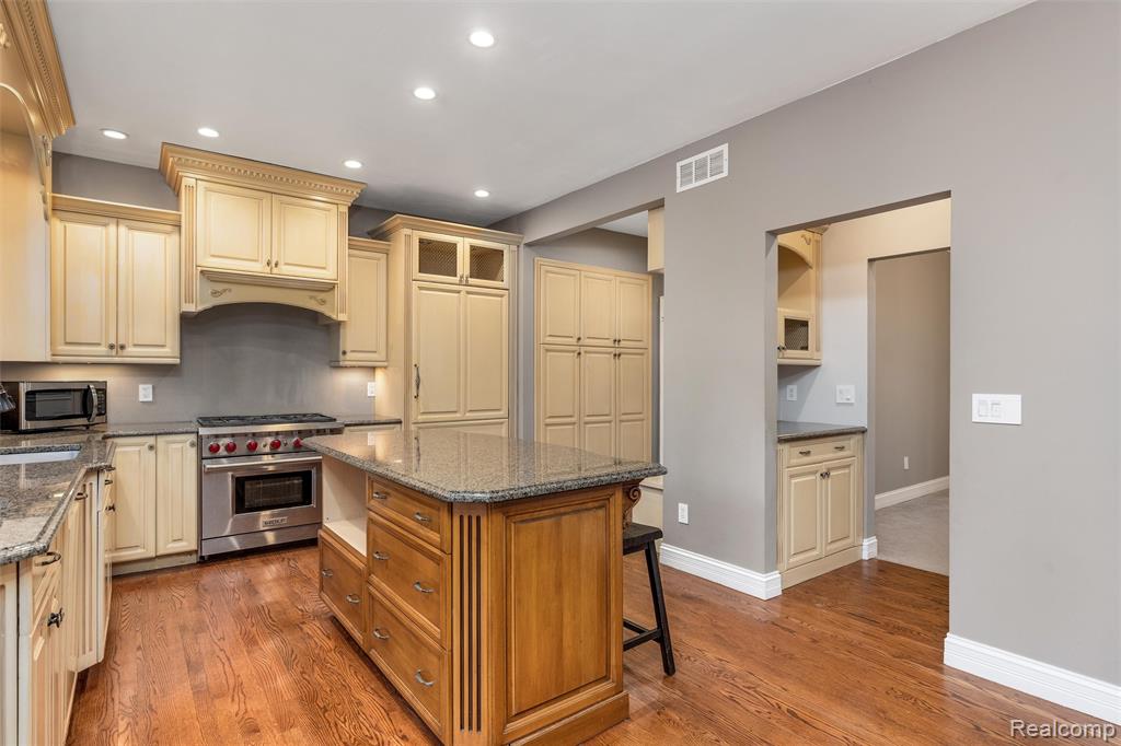 8035 High Point Trail, White Lake, MI — Photo 20