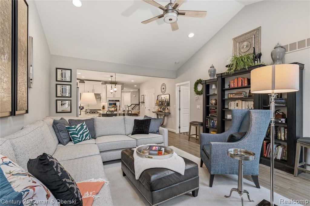 42908 Cardinal Way, Novi, MI — Photo 17