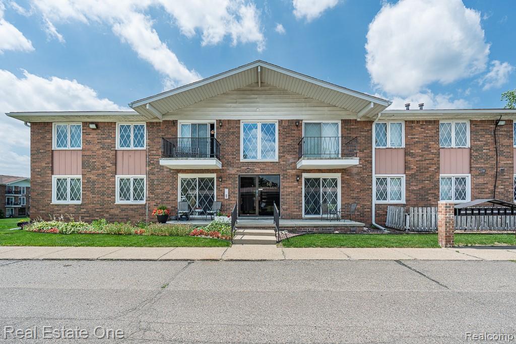54795 Shelby Road, 87, Utica, MI 48316 — front exterior