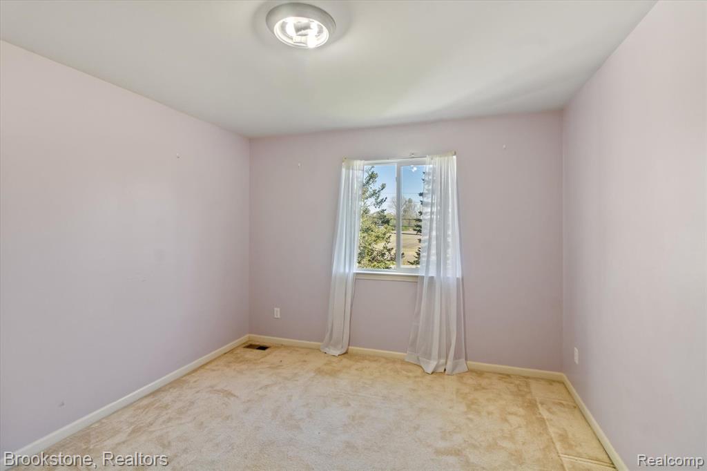 2639 BLUEWATER Street, Ypsilanti, MI 48198 — Photo 18