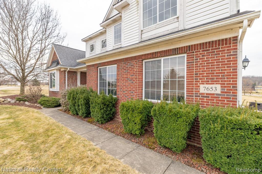 7653 Wood Brook Road, Ann Arbor, MI 48103 — Photo 18