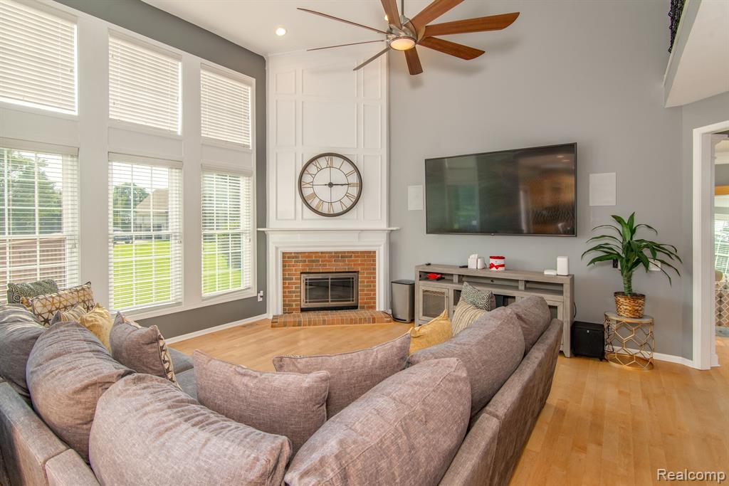 352 ELMINGTON, Canton, MI 48188 — Photo 12