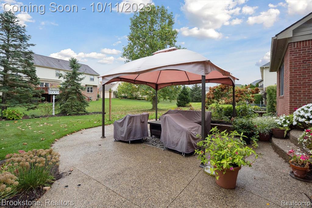 9079 Woodgrove Drive, Plymouth, MI 48170 — Photo 48
