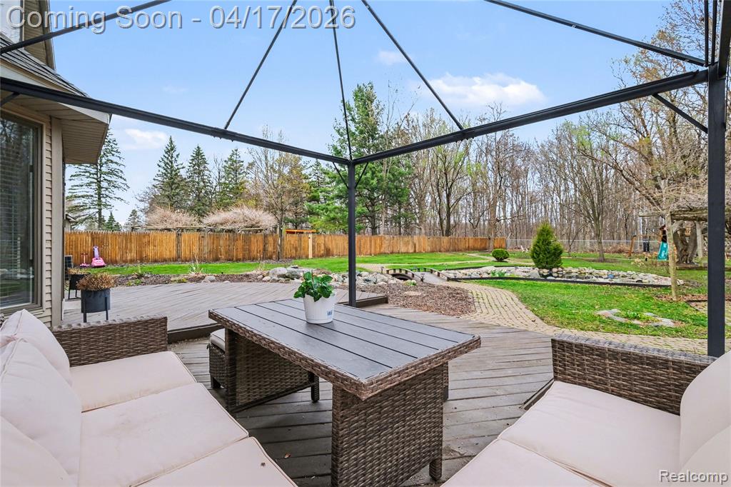2228 Lost Creek Drive, Flushing, MI 48433 — Photo 23