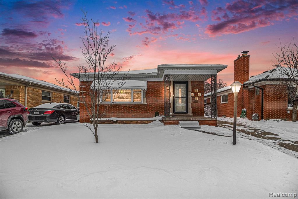 4475 Lincoln Boulevard, Dearborn Heights, MI 48125 — front exterior