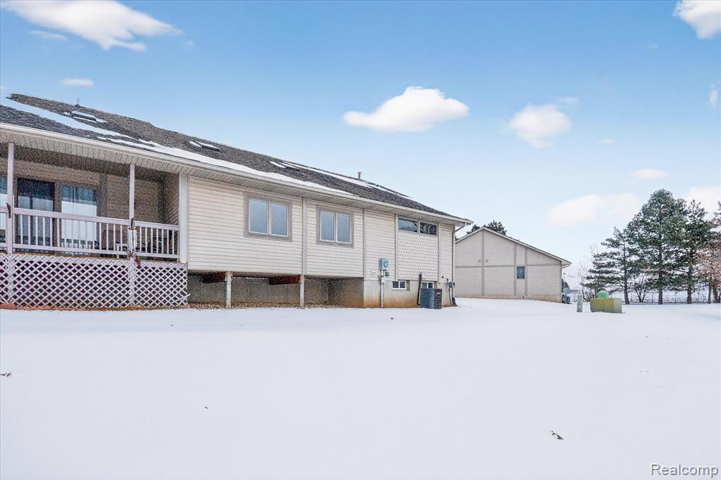 174 Addison Circle, 19, Fowlerville, MI 48836 — Photo 34