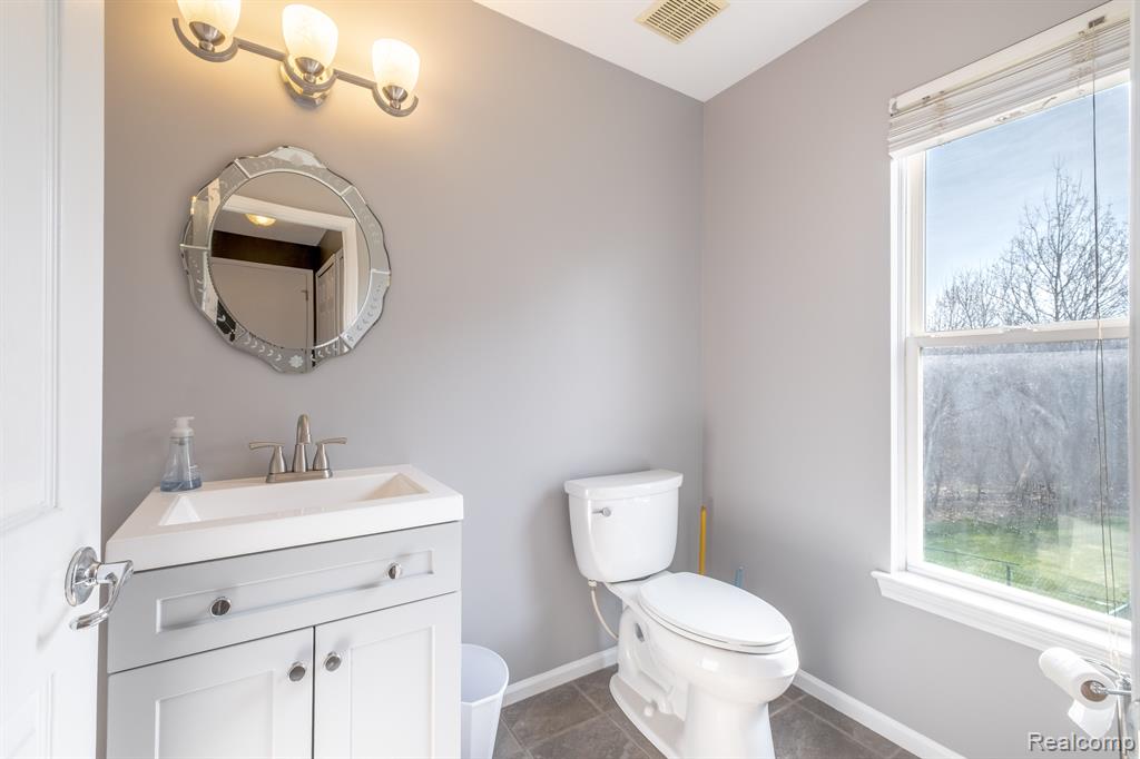 618 RUSTIC Trail, Linden, MI 48451 — Photo 9