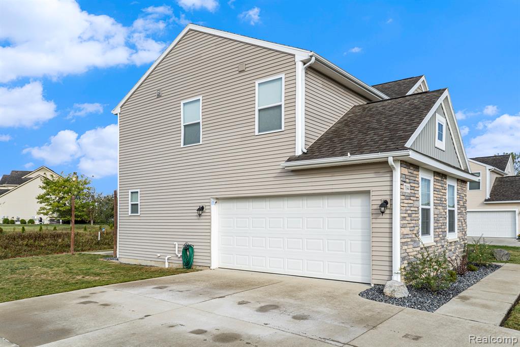 7044 Wildflower Court, Grand Blanc, MI 48439 — Photo 20