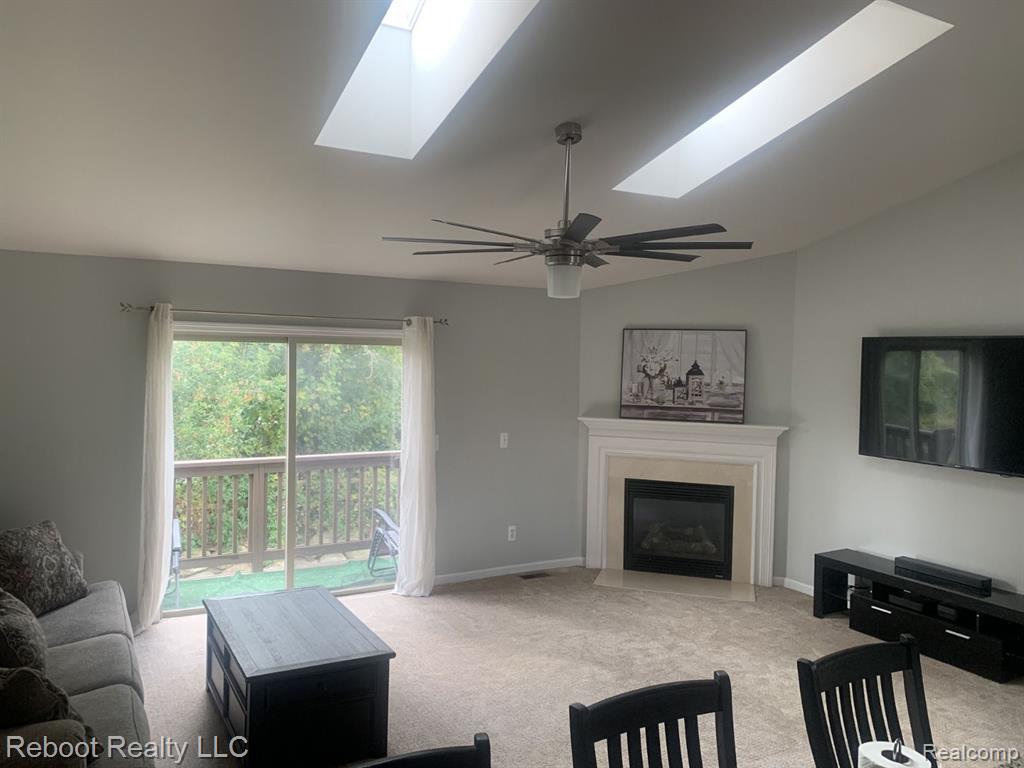 7019 MAGNOLIA Lane, Waterford, MI 48327 — Photo 6