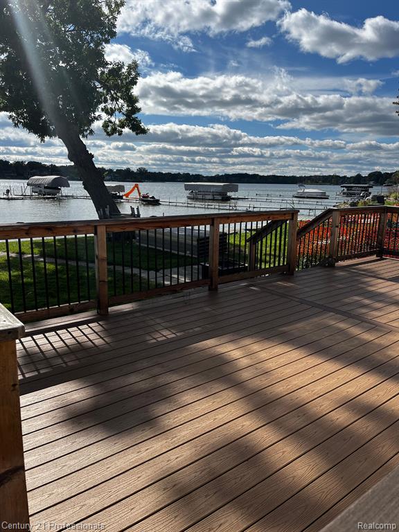 4997 Grand Court, West Bloomfield, MI 48324 — Photo 12