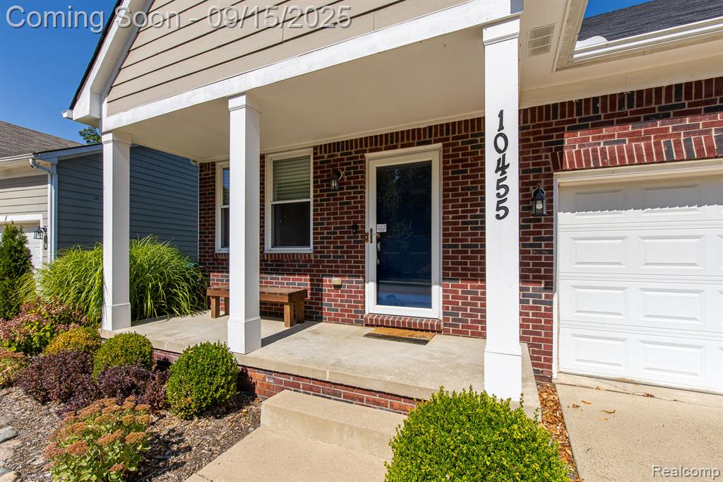 10455 Scarlet Oak Drive, Ypsilanti, MI 48198 — Photo 4