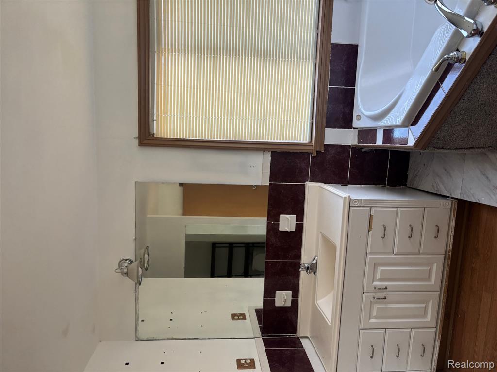 7724 Braile Street, Detroit, MI 48228 — Photo 16