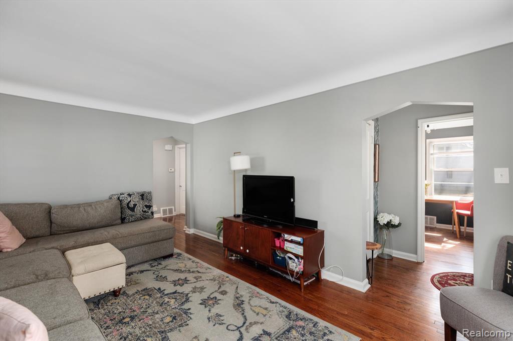 506 Flowerdale Street, Ferndale, MI 48220 — Photo 5