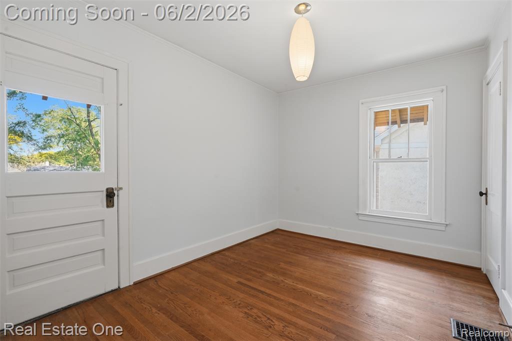8606 Hendrie Boulevard, Huntington Woods, MI — Photo 25
