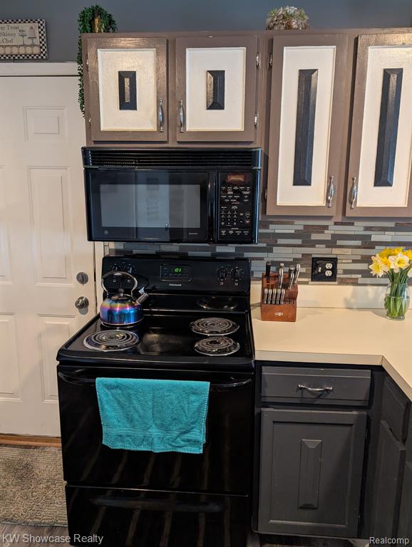 5481 COLONY Road, Grand Blanc, MI 48439 — Photo 7