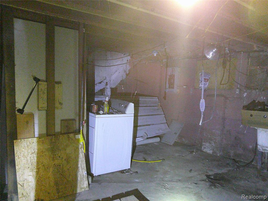 419 King Street, Detroit, MI 48202 — Photo 31