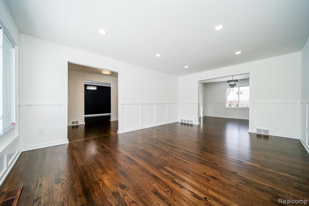 7359 SAINT AUBURN Drive, Bloomfield Hills, MI 48301 — Photo 30