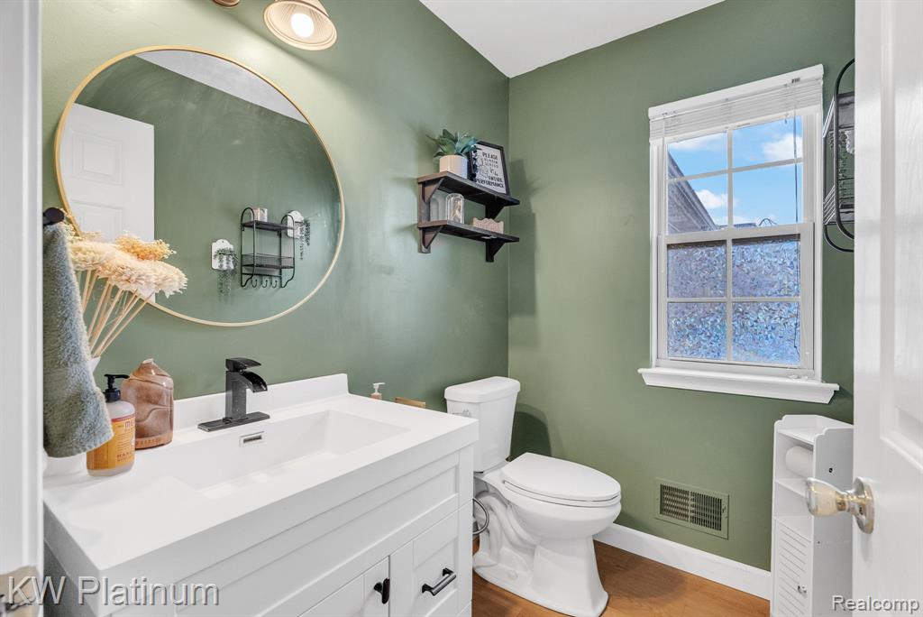 51963 Kings Pointe Drive, New Baltimore, MI 48047 — Photo 22