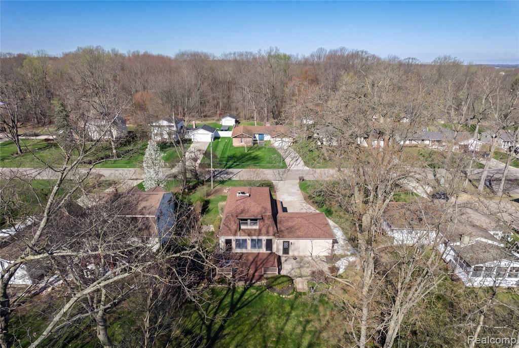 6273 Cold Spring Trail, Grand Blanc, MI 48439 — Photo 10