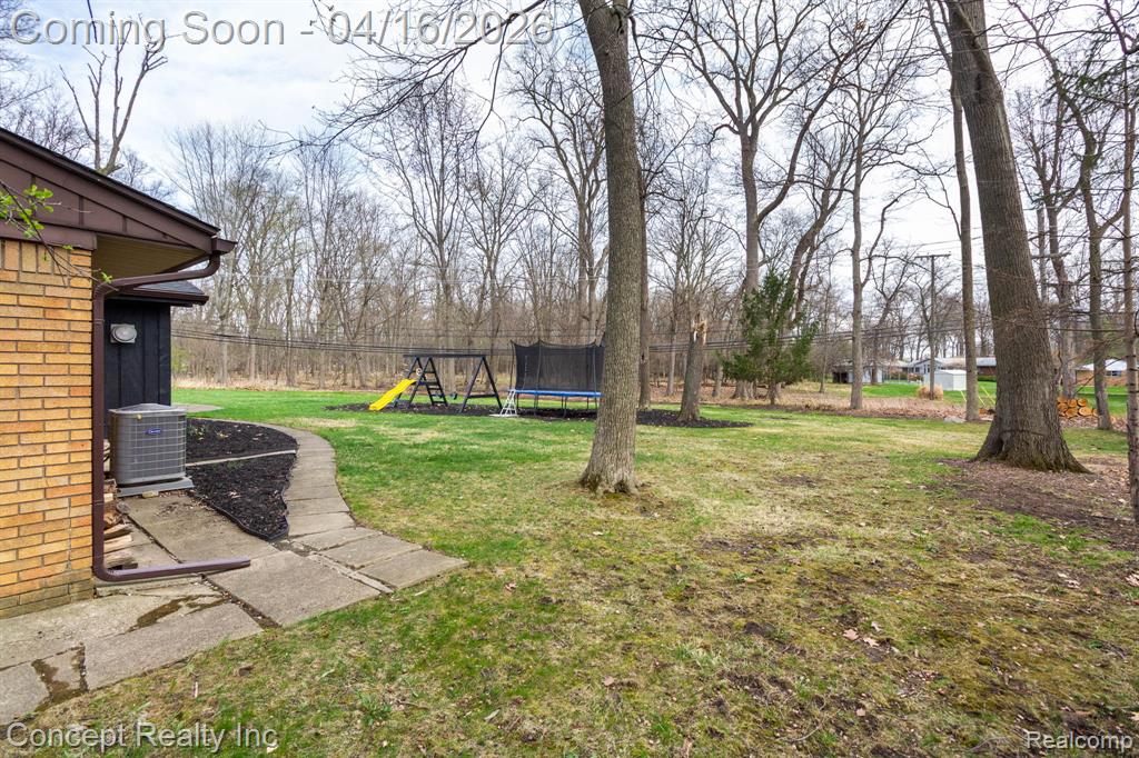 21247 Shurley Drive, Grosse Ile, MI 48138 — Photo 36