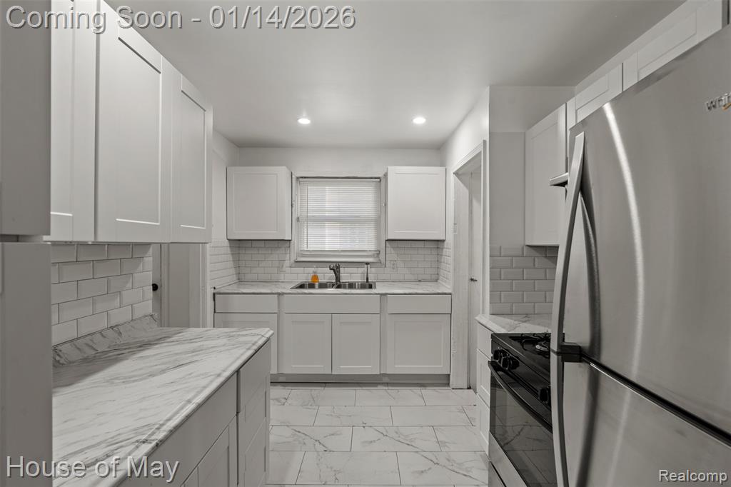 12039 Faust Avenue, Detroit, MI 48228 — Photo 9