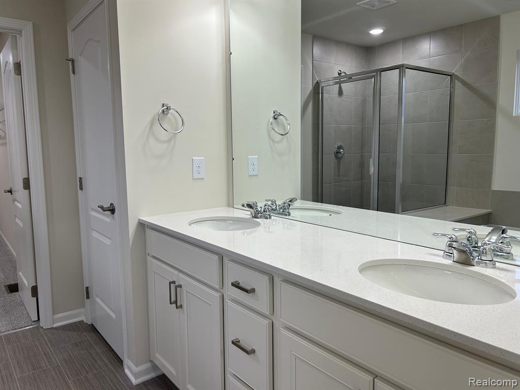 715 Risdon Trail N, Saline, MI 48176 — Photo 16
