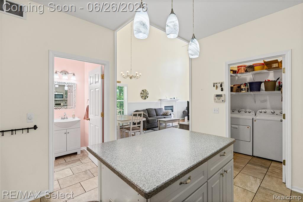 4449 Pondview Drive, Swartz Creek, MI 48473 — Photo 18