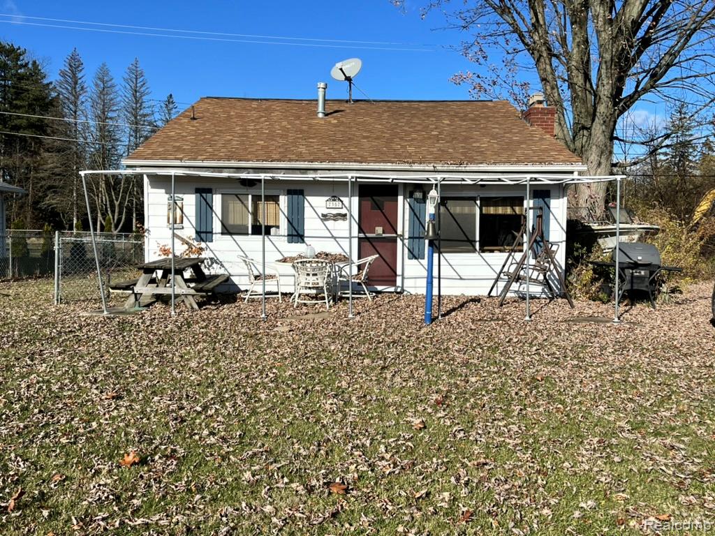 7357 Crest Road, Lexington, MI 48450 — Photo 2