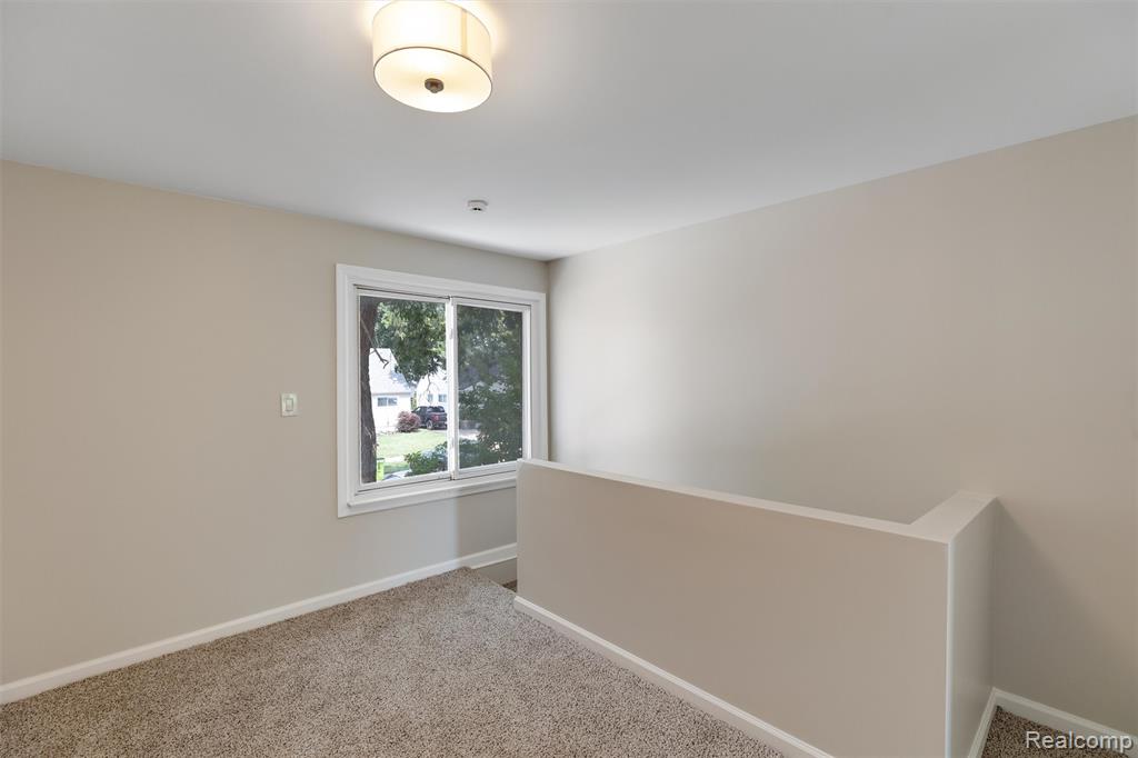5850 Deering Street, Garden City, MI — Photo 17