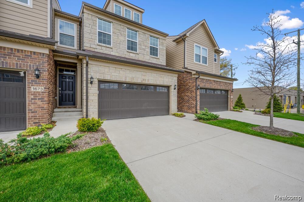 1674 Addison Circle, Walled Lake, MI 48390 — Photo 38