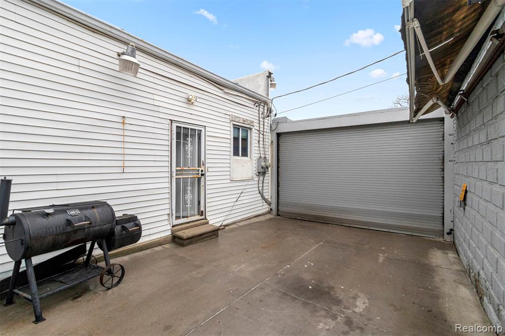 12001 Saint Aubin Street, Hamtramck, MI 48212 — Photo 45