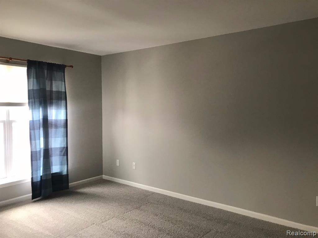 43915 Elm Drive, Sterling Heights, MI 48313 — Photo 11