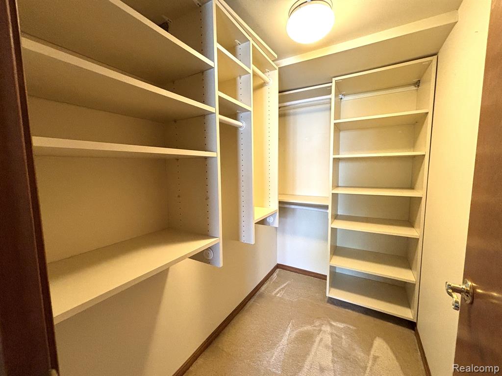 34060 HILLSIDE, Farmington Hills, MI 48335 — Photo 24