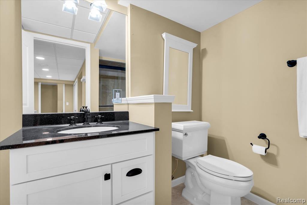 2256 Sudbury Way, Bloomfield Hills, MI 48304 — Photo 35