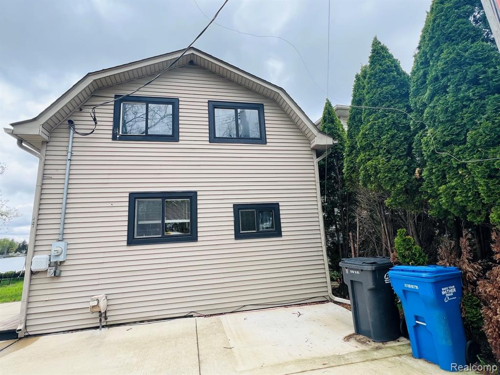5377 Wildwood Drive, Howell, MI 48843 — Photo 2